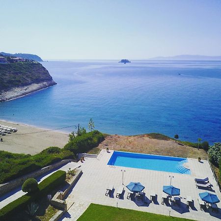 The Seasons Villa Svoronata Exterior photo
