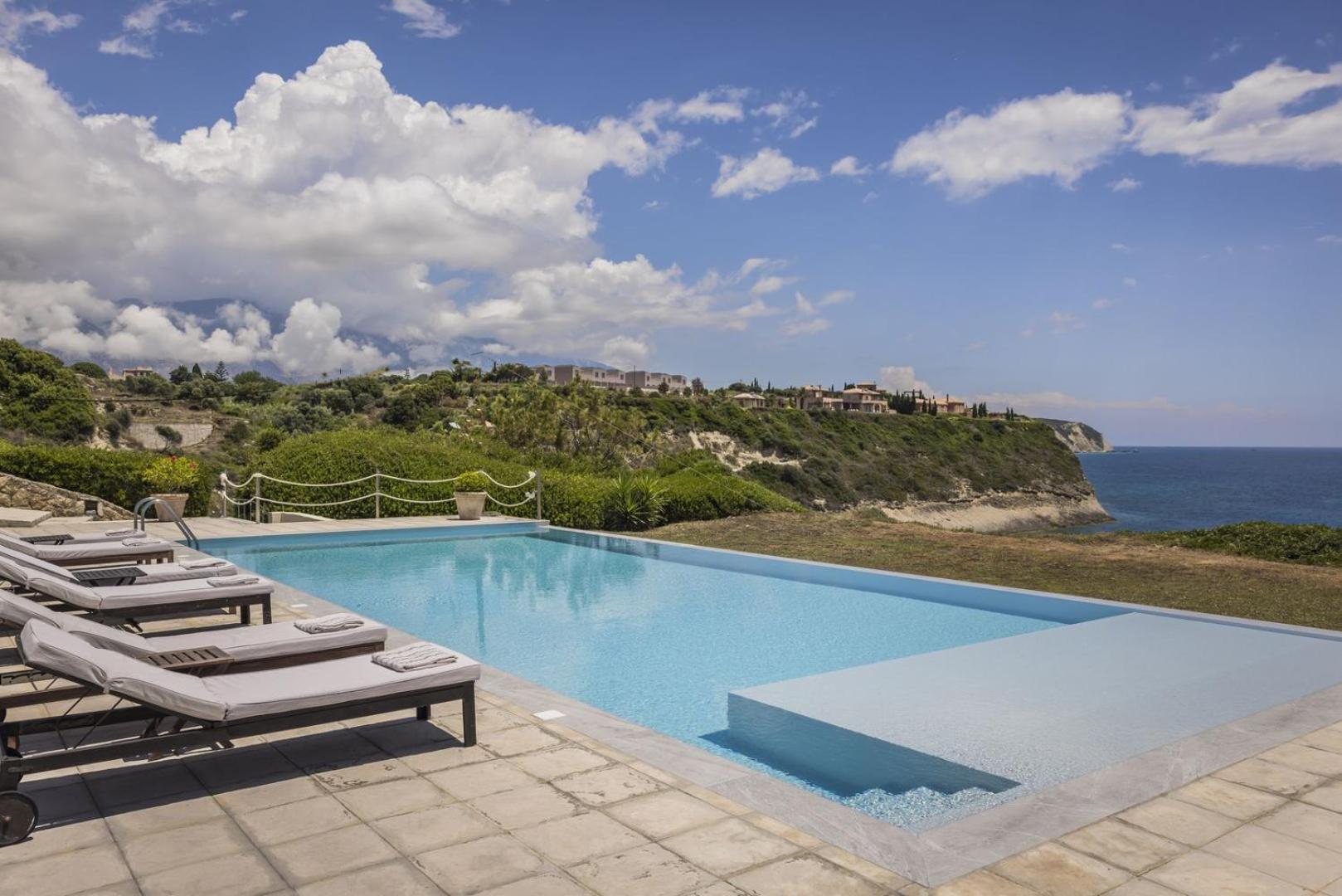 The Seasons Villa Svoronata Exterior photo