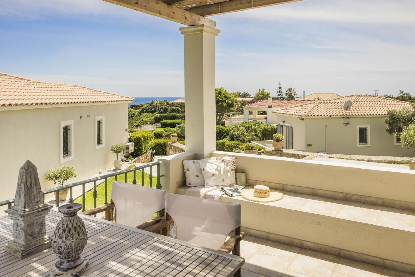 The Seasons Villa Svoronata Exterior photo